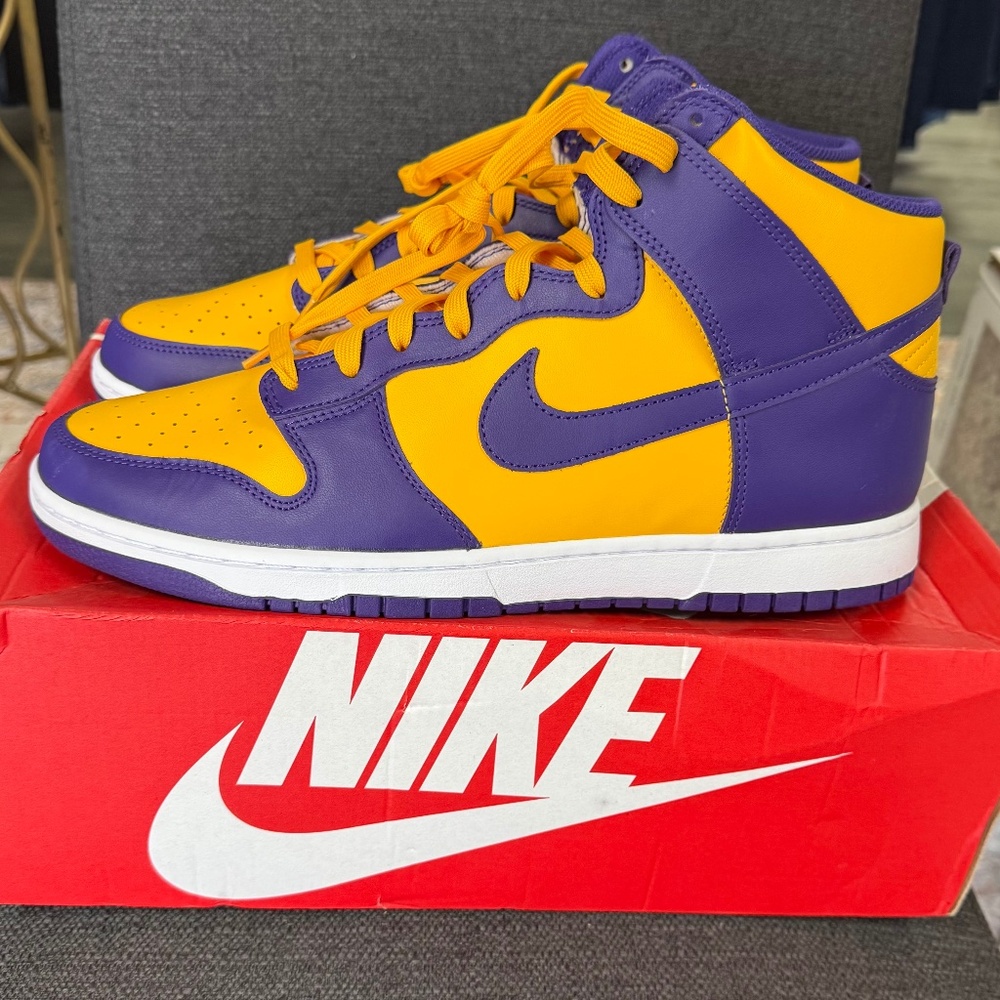 Nike Dunk High "Lakers". Size 13.